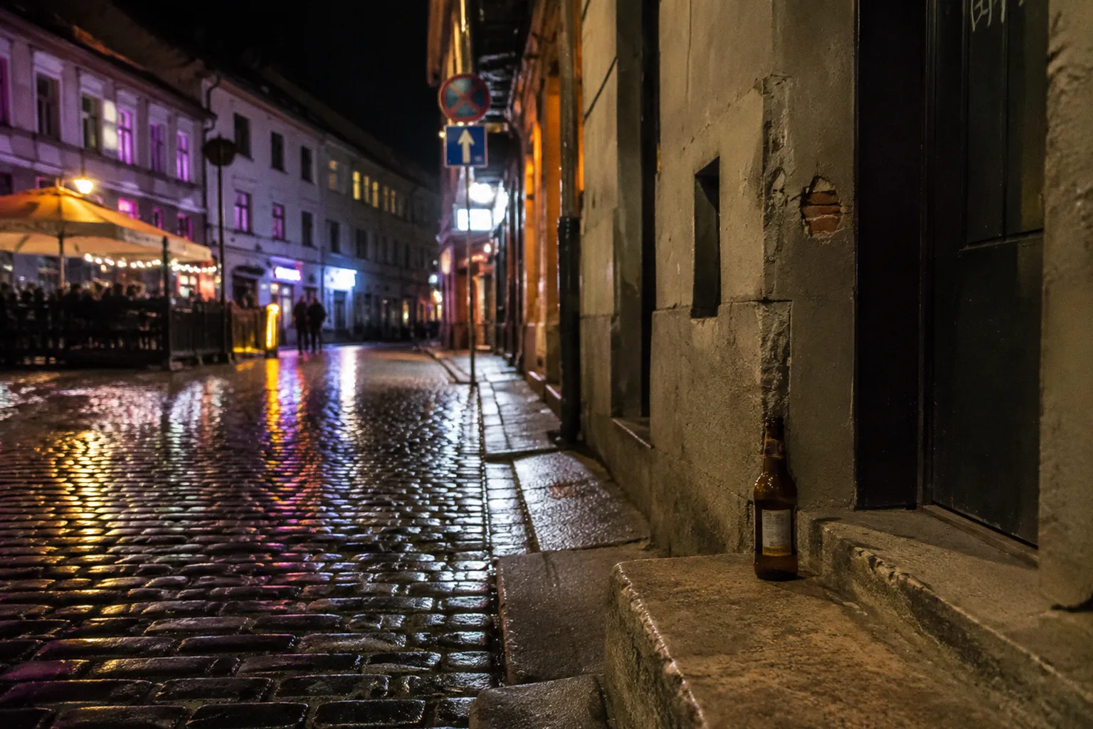 Clubtour in Krakau: Die Partynacht in vier Etappen